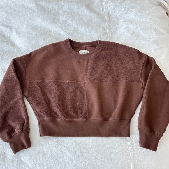 Abercrombie & Fitch Tops - Abercrombie & Fitch Soft AF Cropped Crewneck Sweatshirt, Terry Cloth, Small